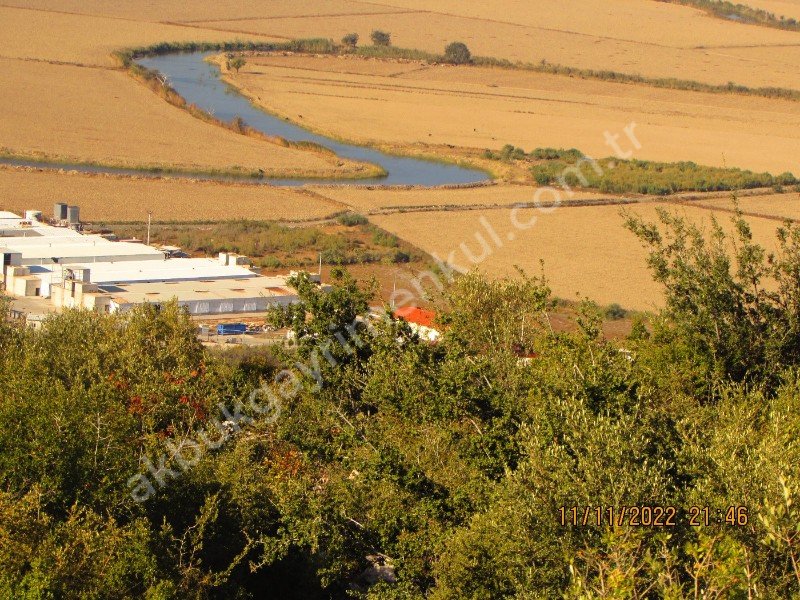 DİDİM AKYENİKÖYDE SATILIK İMARLI KÖŞEBAŞI ARSA
